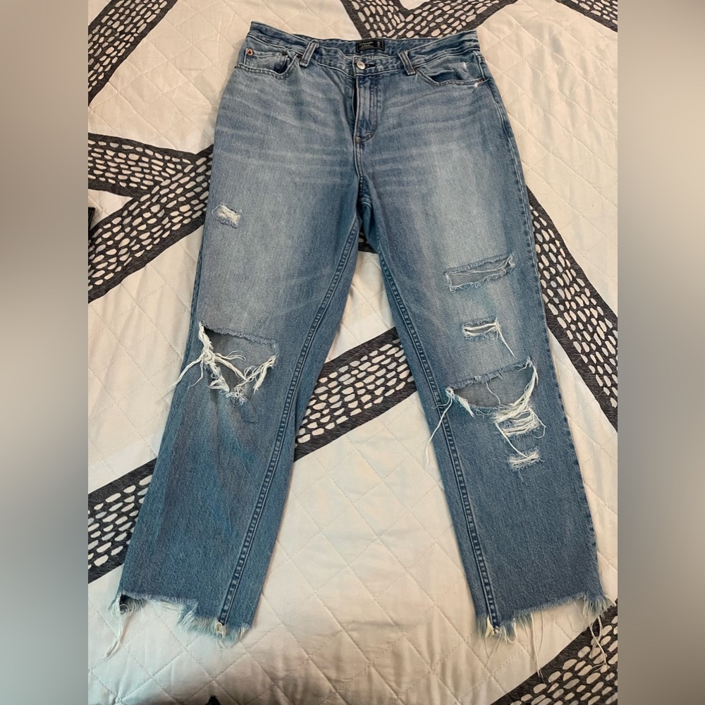 Jeans - Picture 1 of 5